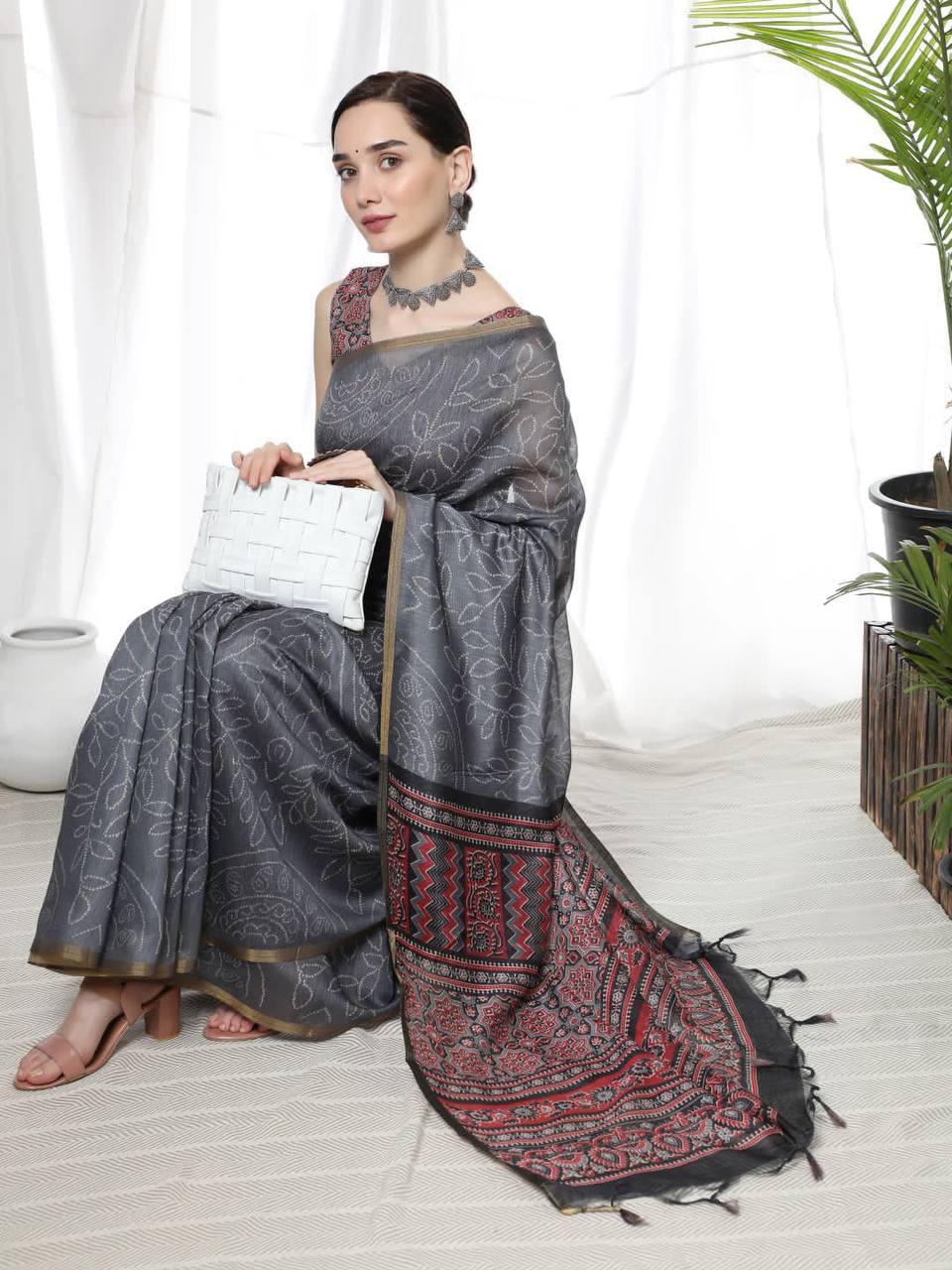 Soft Linen Cotton Saree