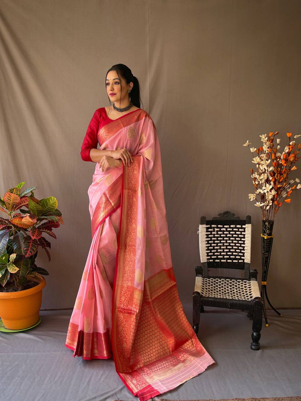 PRESENTING ORIGNAL LINEN SAREE