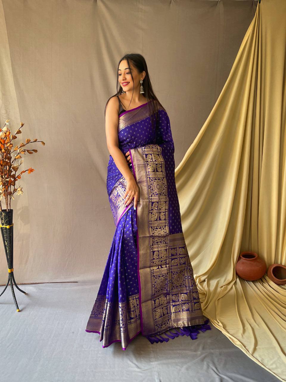 SUPERB ANTIQUE WEAVING USED IN THIS HANDLOOM SAREES