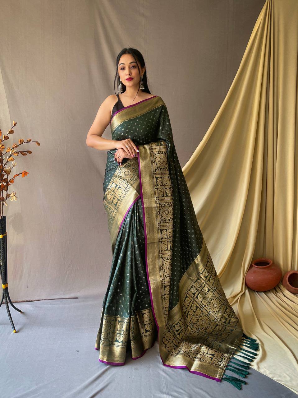 SUPERB ANTIQUE WEAVING USED IN THIS HANDLOOM SAREES