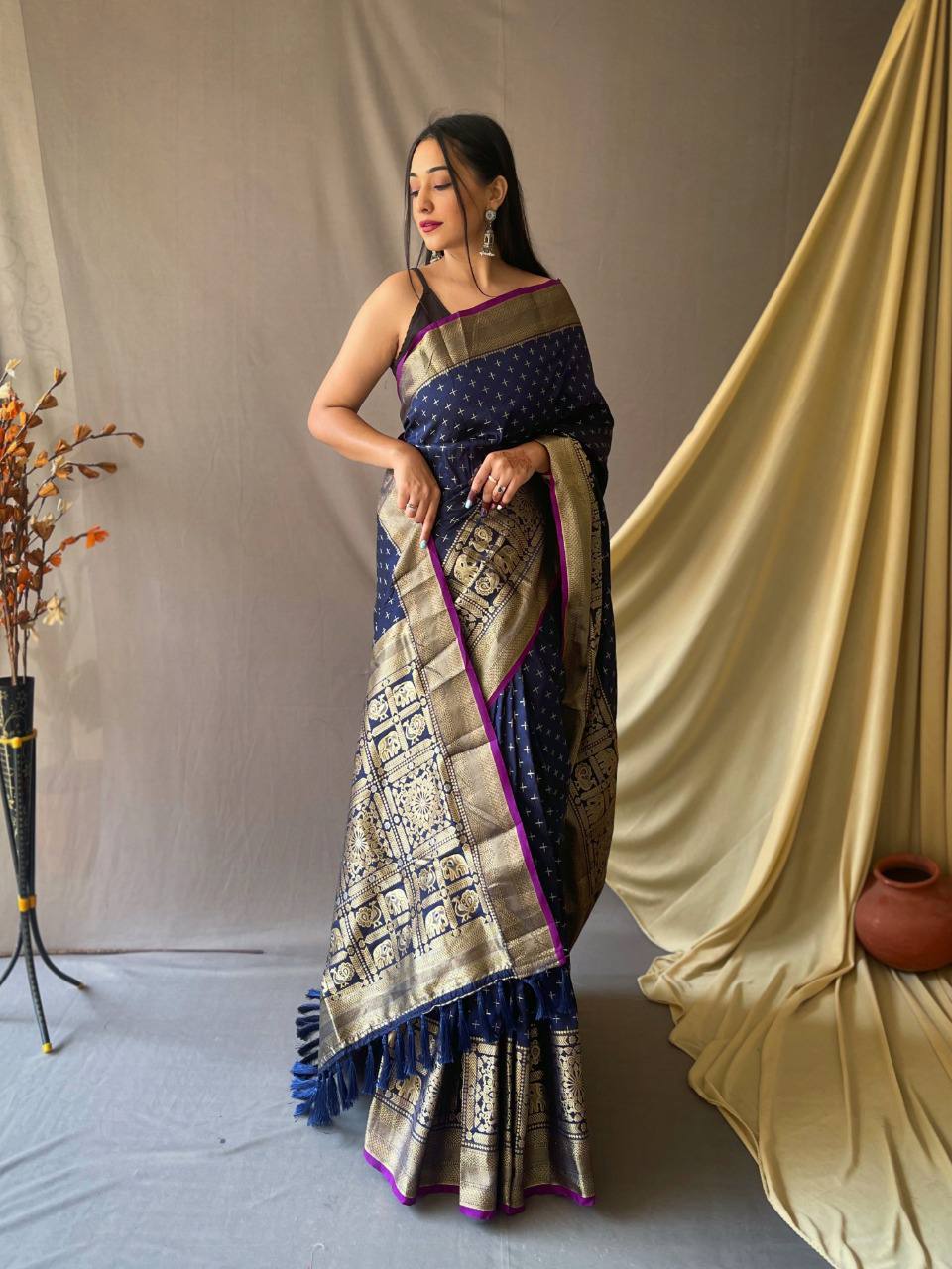 SUPERB ANTIQUE WEAVING USED IN THIS HANDLOOM SAREES