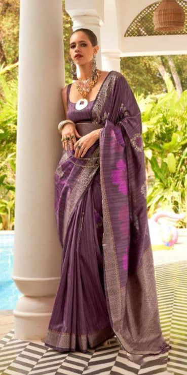 HANDLOOM WEAVING SILK SAREE