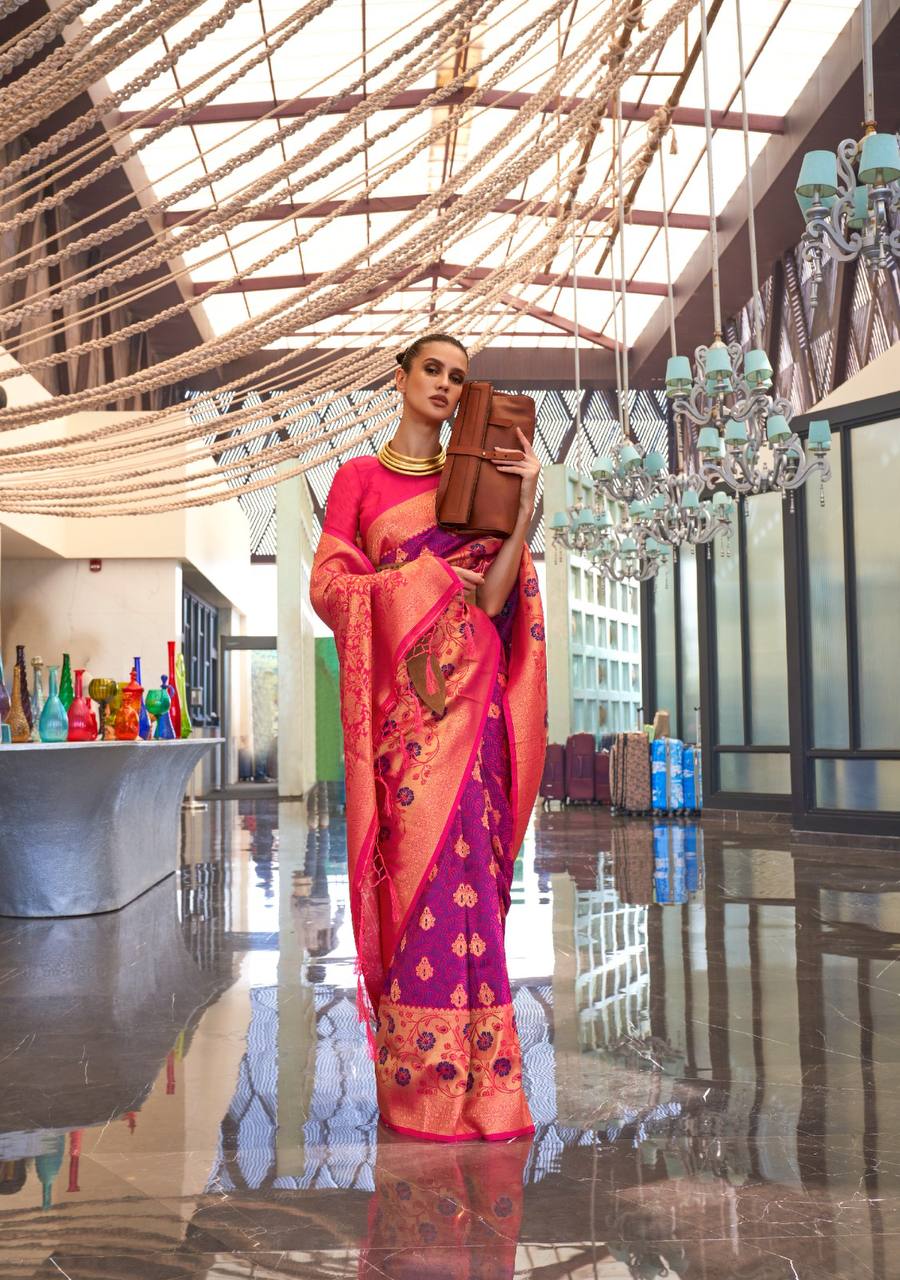 HANDLOOM WEAVING SILK SAREES