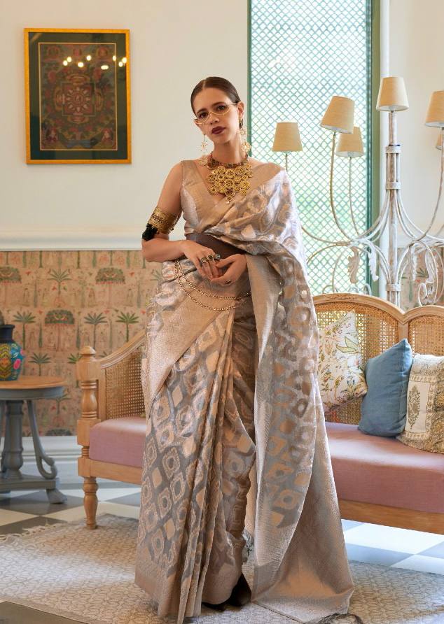 MULTI ZARI TISSUE HANDLOOM WEAVING SAREES