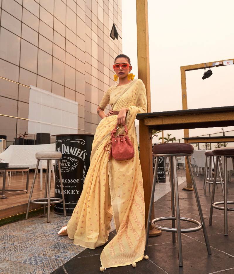 HANDLOOM WEAVING SAREES