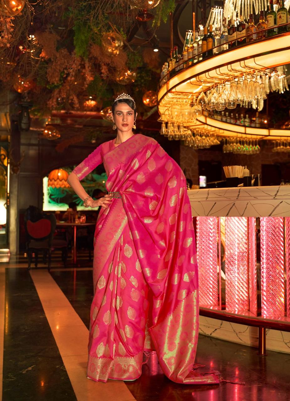 HANDLOOM WEAVING SAREES