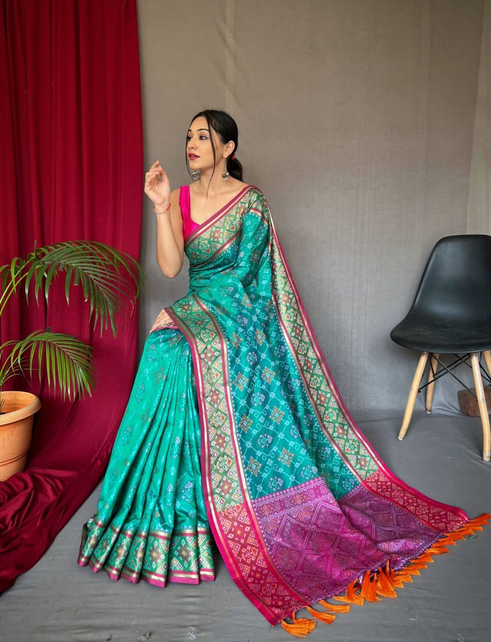 Blue Soft Rangeen Patola Silk Saree