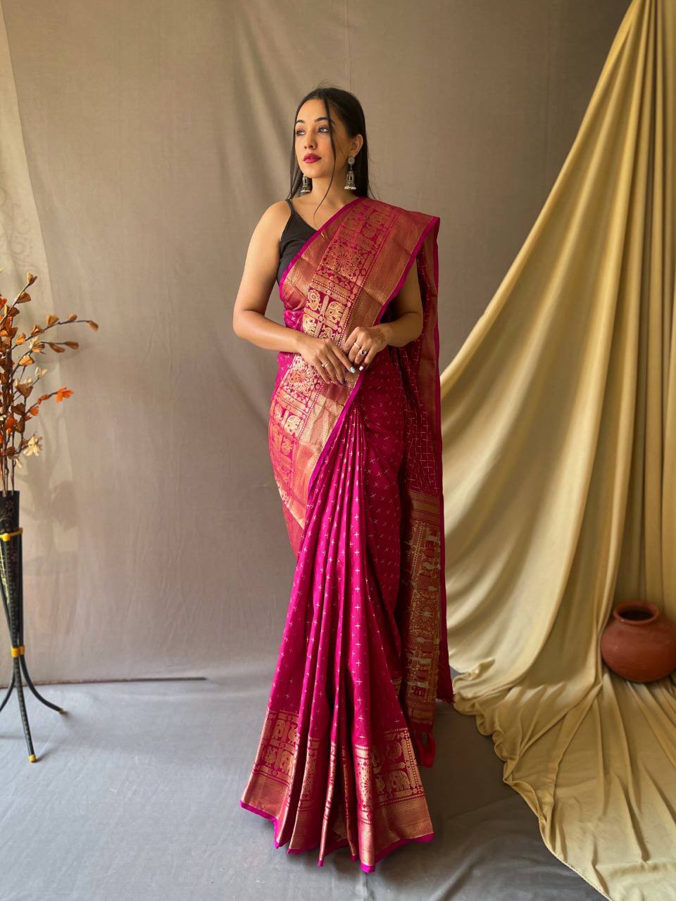 SUPERB ANTIQUE WEAVING USED IN THIS HANDLOOM SAREES