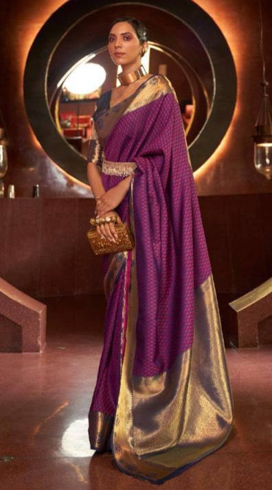 SELF CONTRAST HANDLOOM WEAVING SAREES