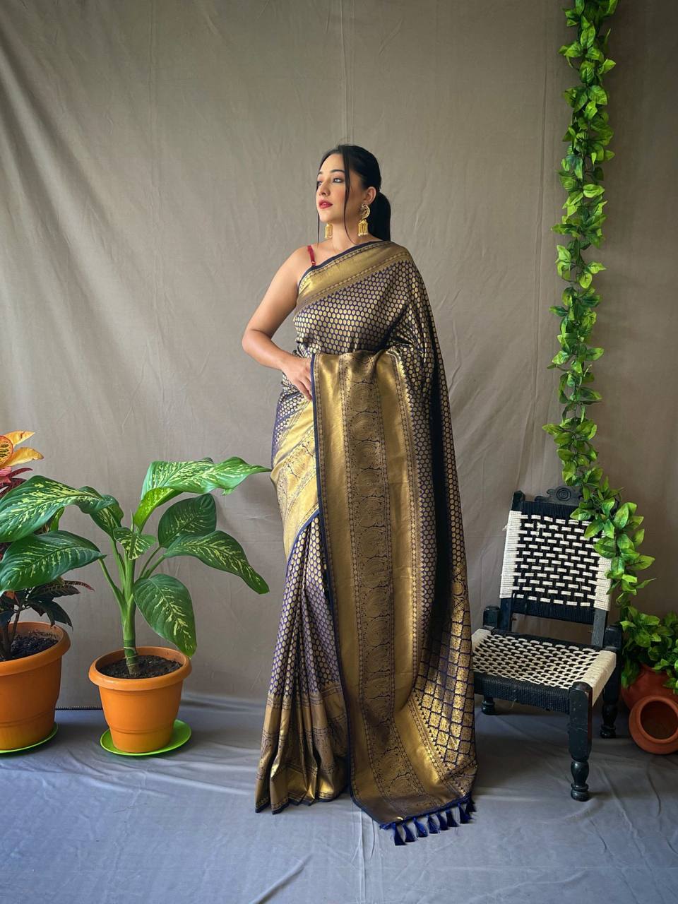 HANDLOOM SAREES