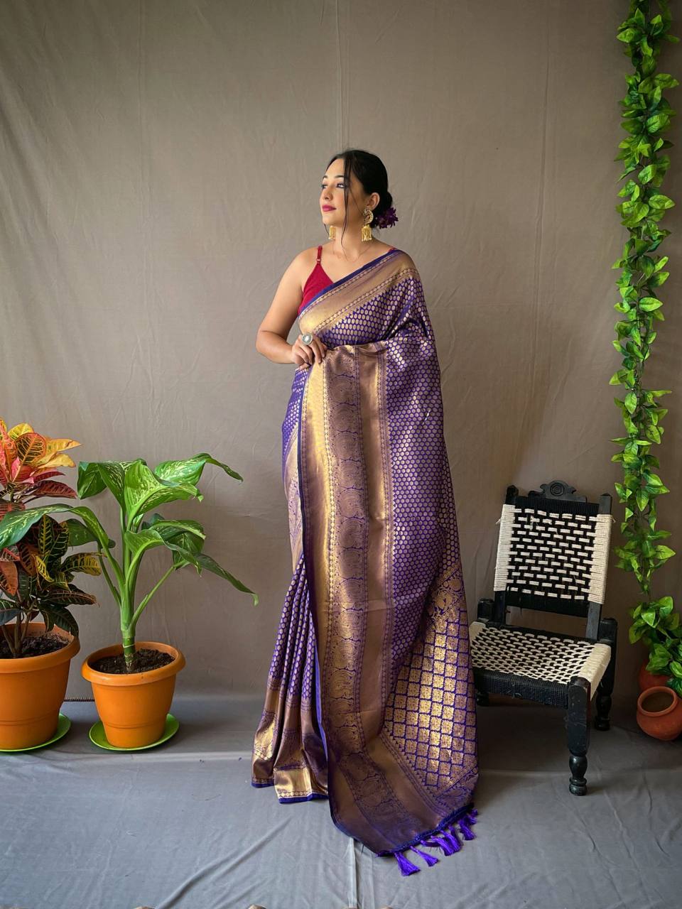 HANDLOOM SAREES