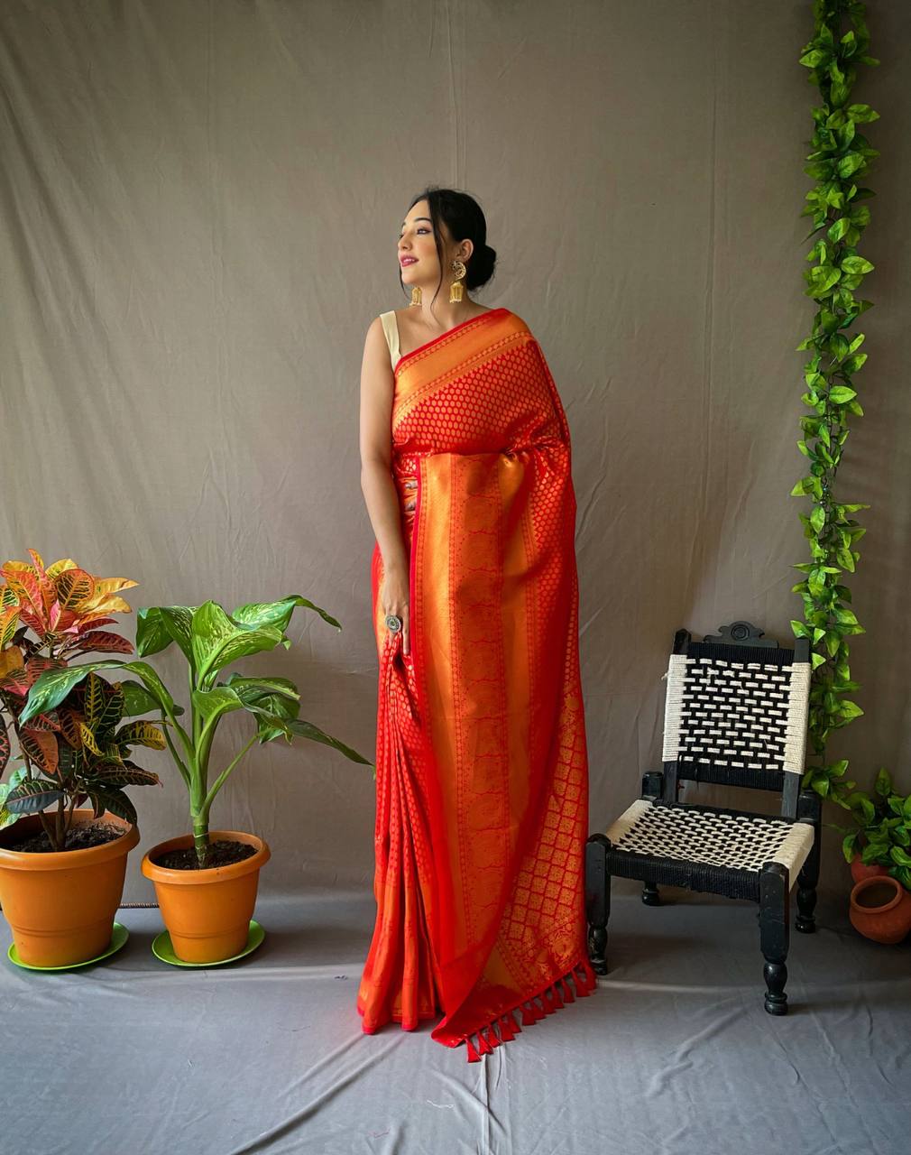 HANDLOOM SAREES