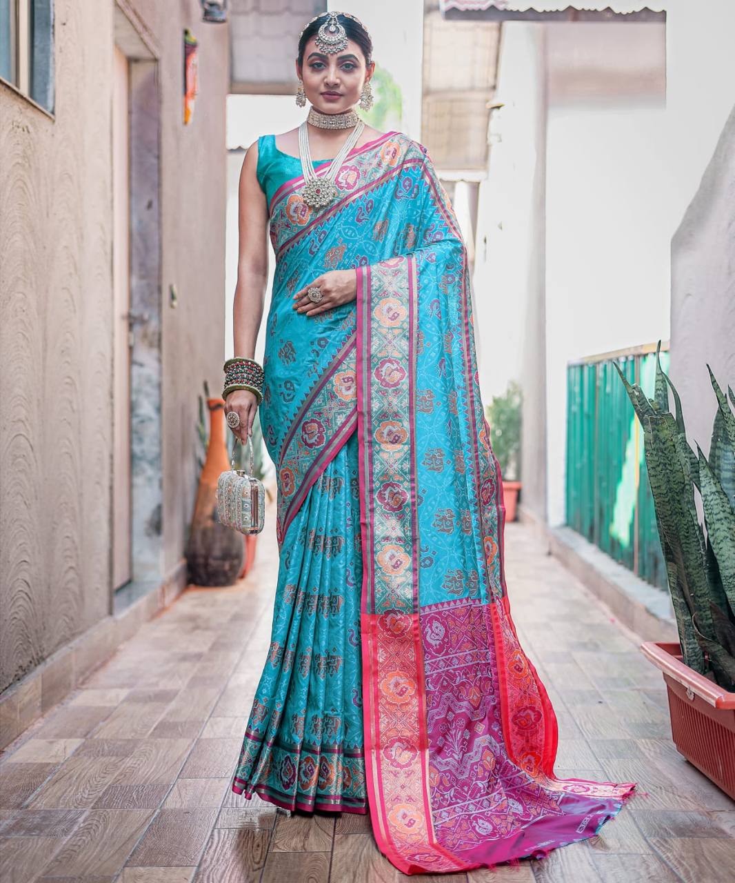 PRESENTING SOFT ELEGANT PATOLA SILK SAREE